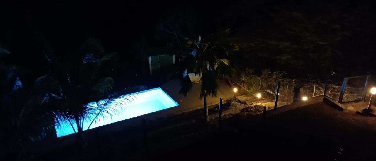 T2 Jardin Clos Les Nids De La Colline 圣弗朗索瓦 外观 照片