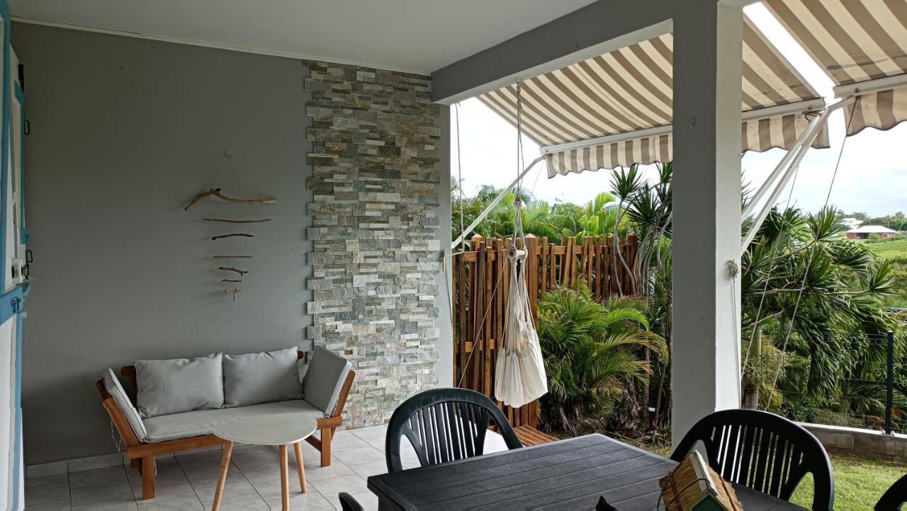 T2 Jardin Clos Les Nids De La Colline 圣弗朗索瓦 外观 照片